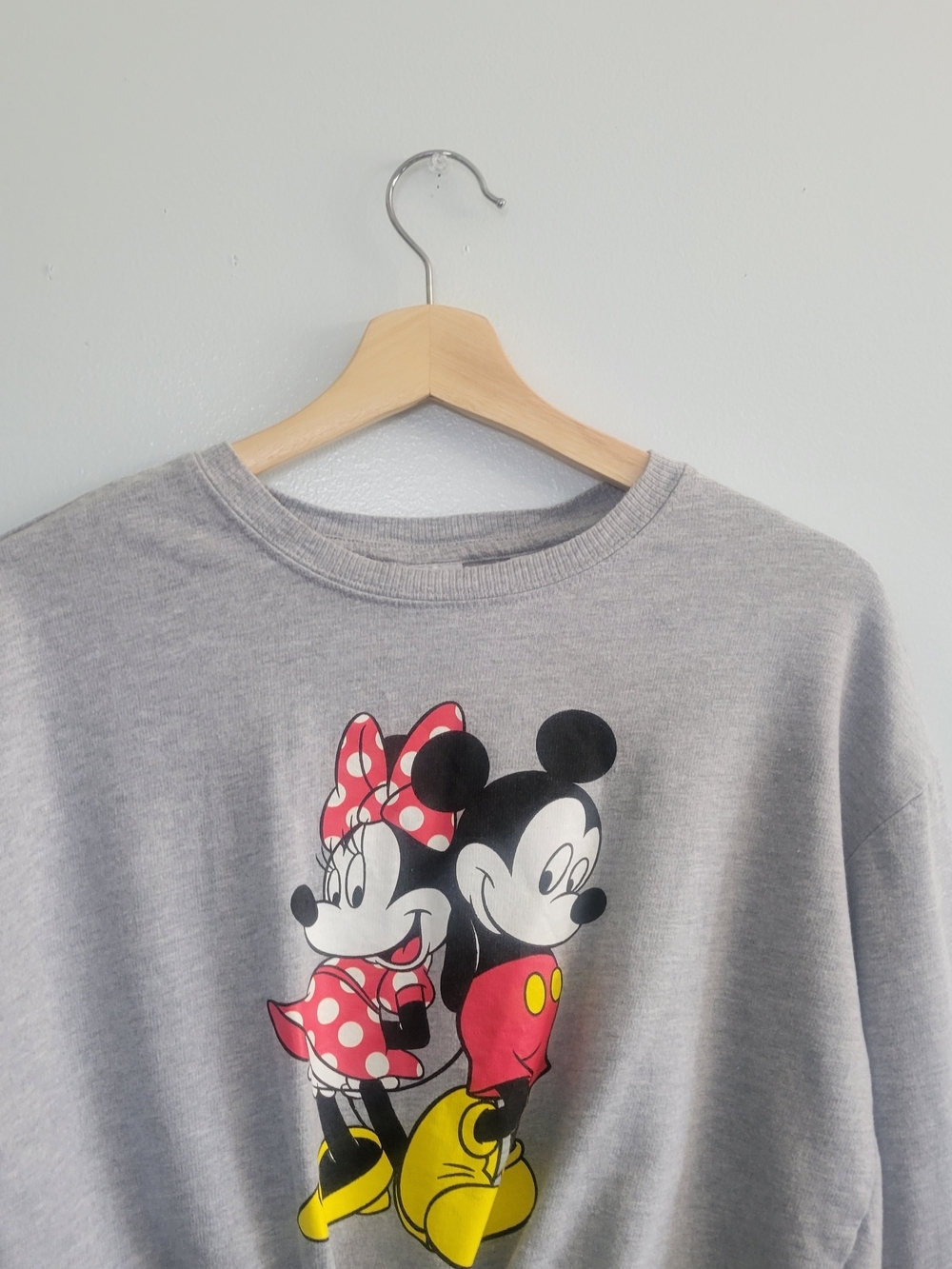 DISNEY Mickey & Minnie Mouse Cropped Tie-Front Sweatshirt Womens Sz M - Picture 3 of 11